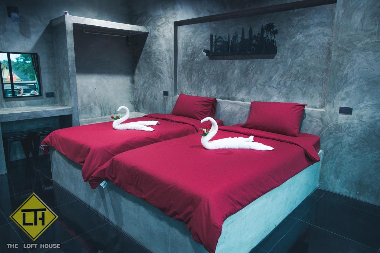 ホテル The Loft House Sakaeo Watthana Nakhon エクステリア 写真